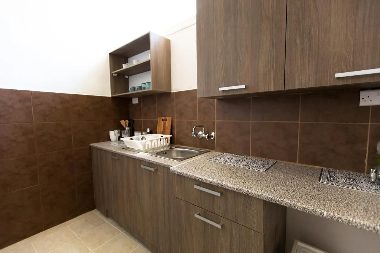 Laila'S Cozy Garden House & Studio Larnaca Kıbrıs