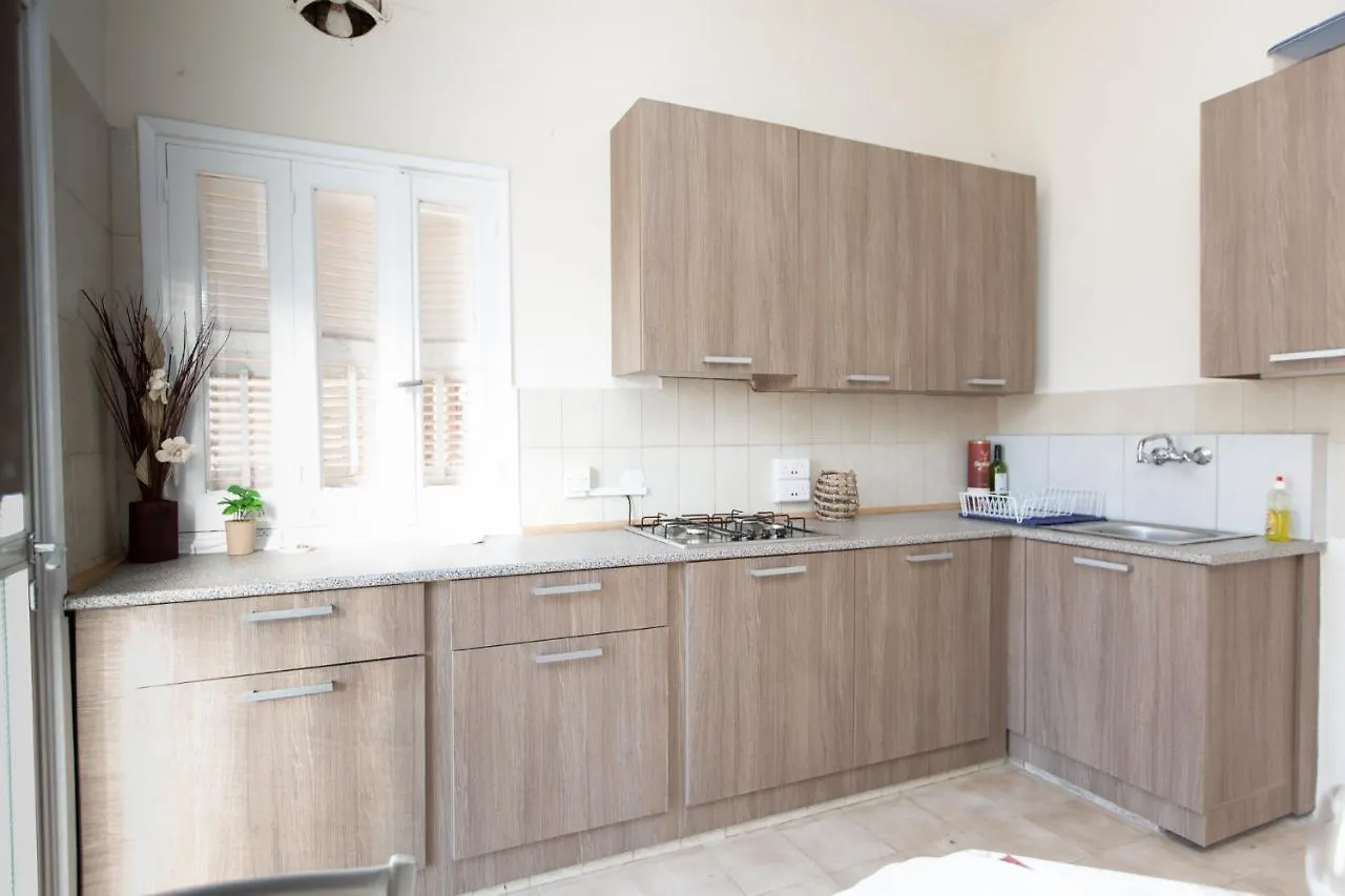 Laila'S Cozy Garden House & Studio Larnaca Affittacamere